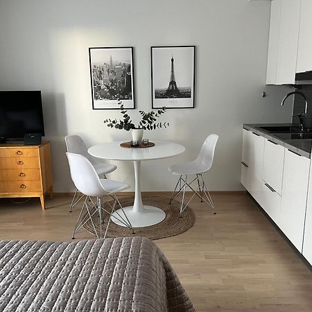 Studio Vip - Close To Airport And Tikkurila Train Station Vanda Eksteriør bilde
